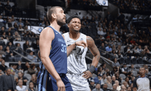 [天下足球]多点开花 拜仁五球大胜波鸿.